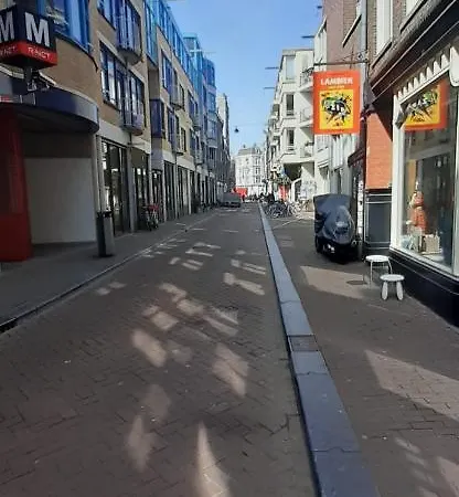 Iru, Not For Parties, Not A Hotel, With No Kitchen 3*