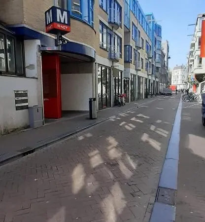 Iru, Not For Parties, Not A Hotel, With No Kitchen 3*