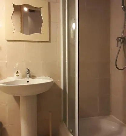 Iru, Not For Parties, Not A Hotel, With No Kitchen Guest house Amsterdam