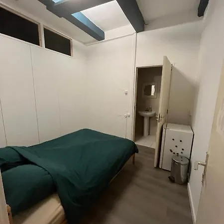 Guest house Iru, Not For Parties, Not A Hotel, With No Kitchen