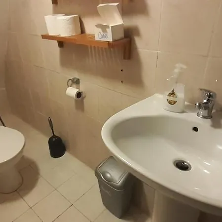 Iru, Not For Parties, Not A Hotel, With No Kitchen 3* 암스테르담